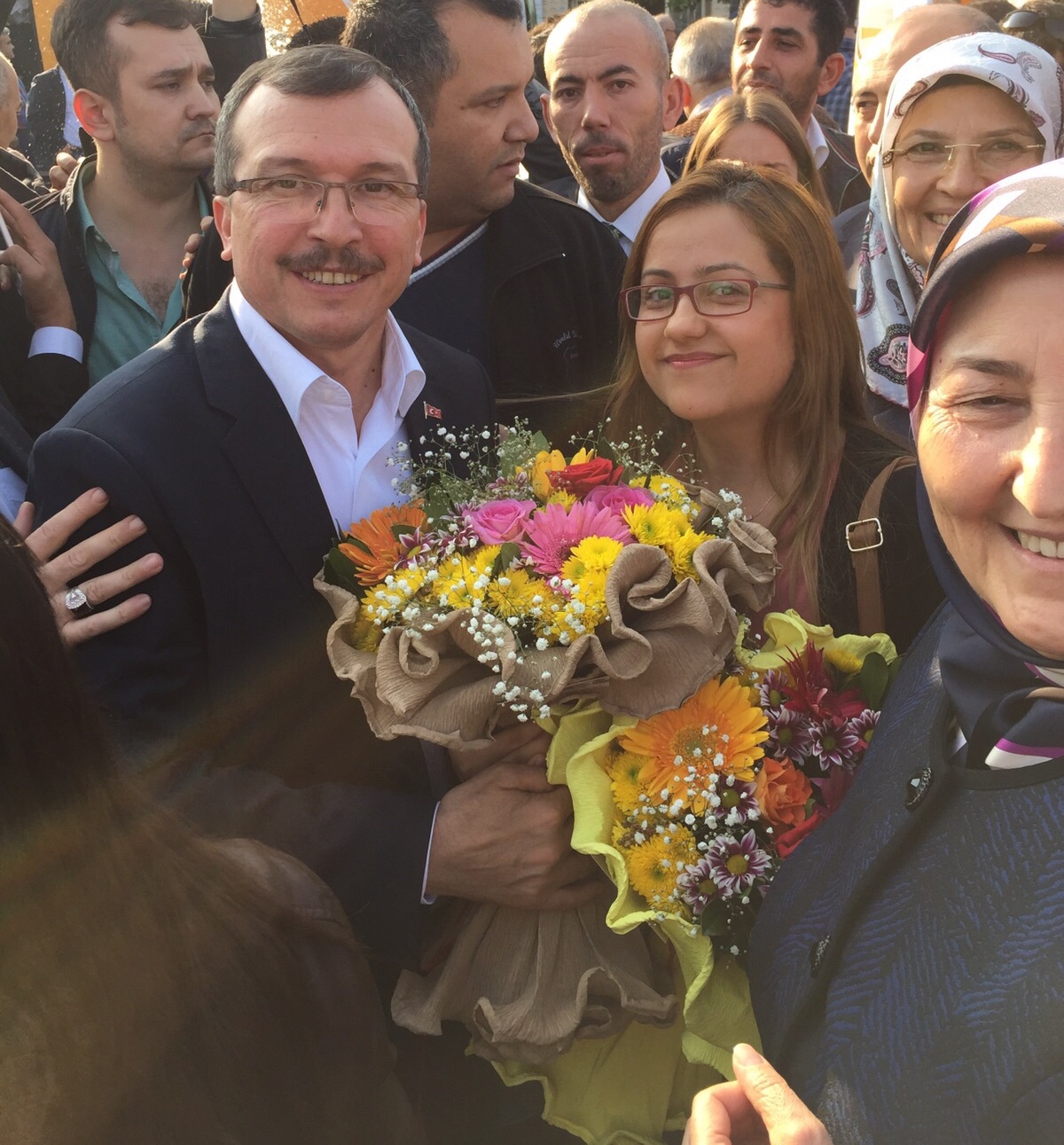 AK Parti Milletvekili Uğur Aydemir’den kadınlar gününe özel mesaj