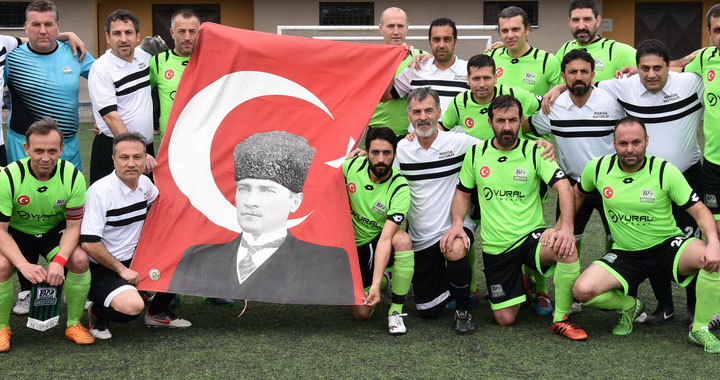 1970 Akhisar Masterlar, Manisa’yı 5-0 mağlup etti