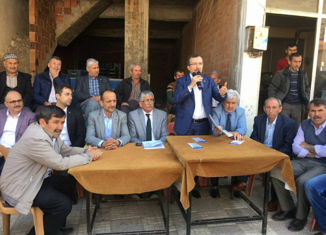 AK Partili Uğur Aydemir, Dağdere Mahallesinde referandumu anlattı