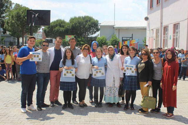 Ülkü Ortaokulu’nda TEOG Türkiye Şampiyonları ödüllendirildi