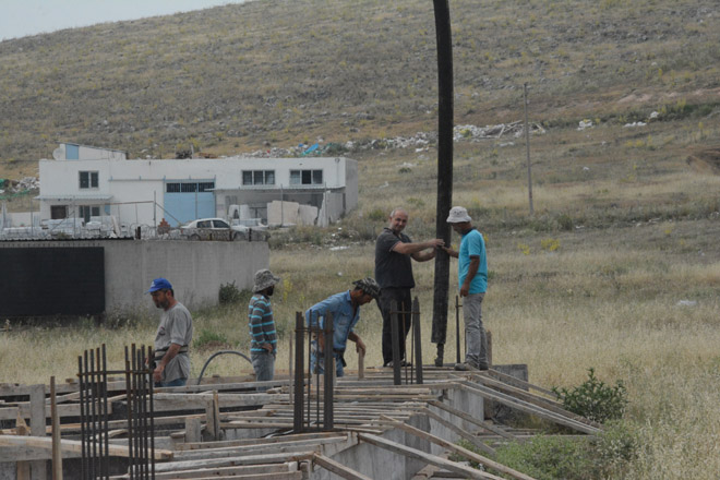 Akkuş, kendi iş yerinin temelini attı