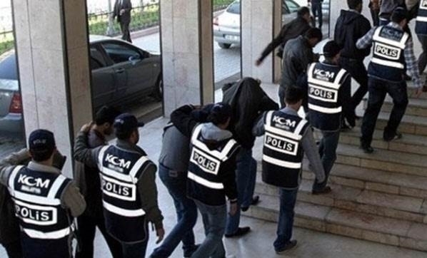 Manisa'da 'ByLock' operasyonu: 33 kişi gözaltı