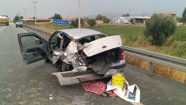 Akhisar’da kaza; 6 kişi yaralandı