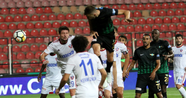 Teleset Mobilya Akhisarspor, evinde Kardemir Karabükspor'u 2-1 yendi