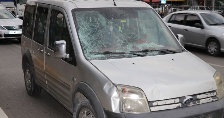 Akhisar’da trafik kazası 2 yaralı