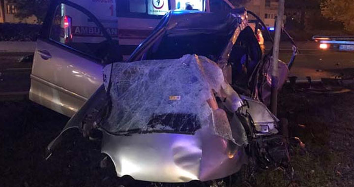 İzmir'deki kazada Akhisar plakalı araçta 5 polisten 2'si şehit oldu
