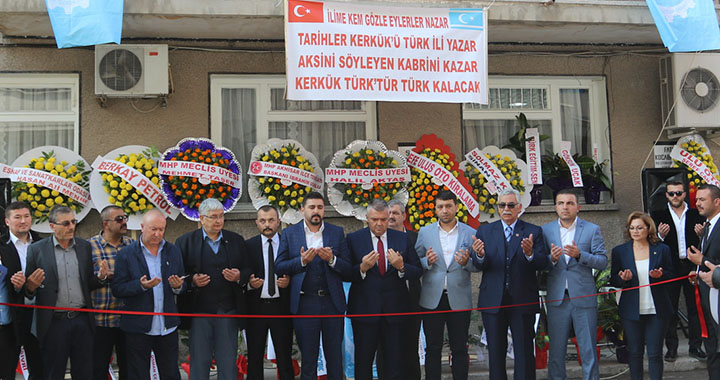 Ülkücü İşçiler Derneği Akhisar şubesi yeni binasında hizmete girdi