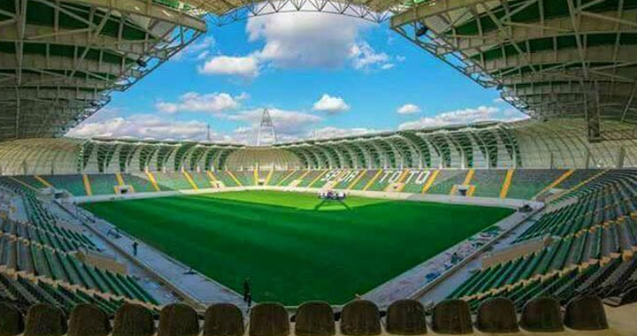 Spor Toto Akhisar Belediye Stadyumunda hibrit çim ekimi sona erdi