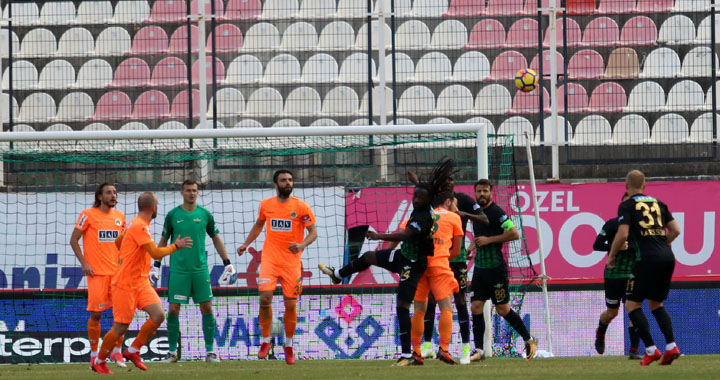 T.M. Akhisarspor evinde farklı mağlup oldu