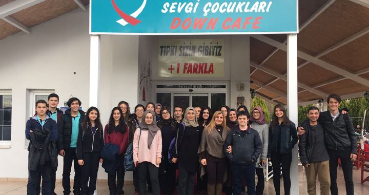 Şeyh İsa Anadolu Lisesi 11. sınıf öğrencileri, Down Cafe'yi ziyaret etti