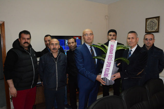 Akhisargücü Spor Kulübü, İlçe Spor Müdürünü ziyaret etti