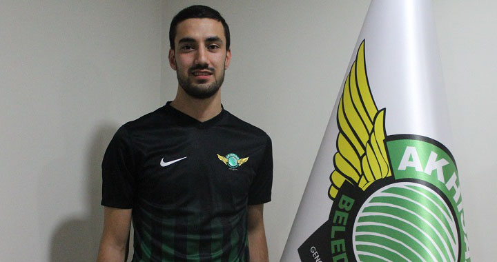 T.M. Akhisarspor’da Alperen Babacan kiralık verildi