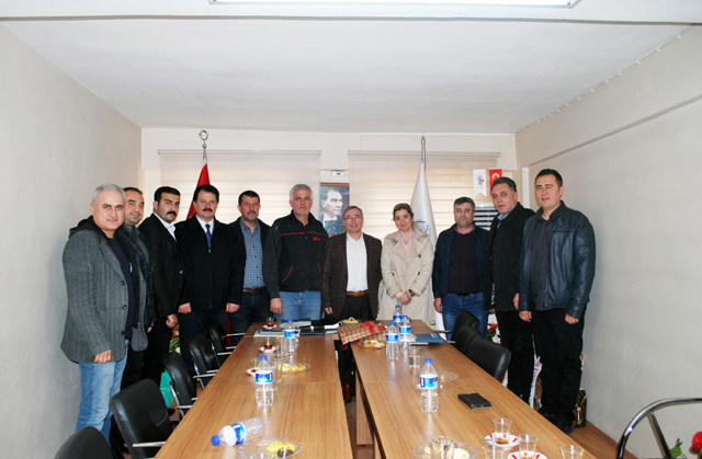 Erol Boşnak ve meclis üyeleri, oda ziyaretlerine devam ediyor