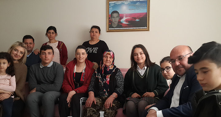 Süleymanlı Şehit Mehmet Dönmez Ortaokulu’ ndan Şehit Ailesine Ziyaret