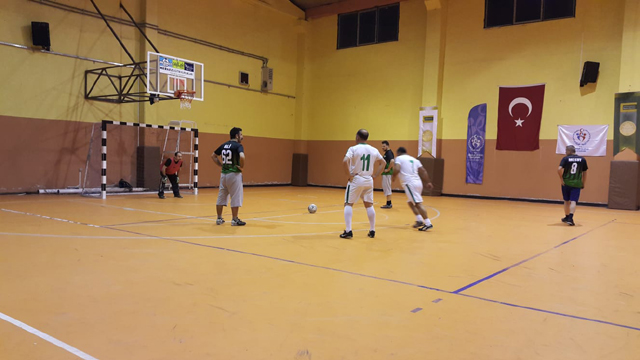 Hüseyin Çeçen ve Armağan Özeş Futsal turnuvasında 2’inci hafta sona erdi