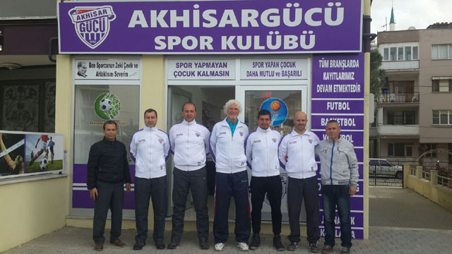 Milli Antrenör Akgün ve ekibi Akhisargücü’nde