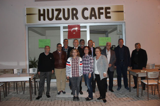 MHP teşkilatı Huzur Kafe’yi ziyaret etti
