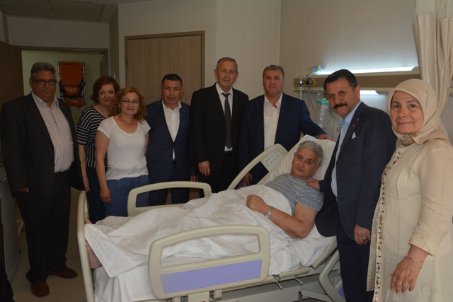 İlçe başkanı Uğurlu'yu hastanede ziyaret ettiler