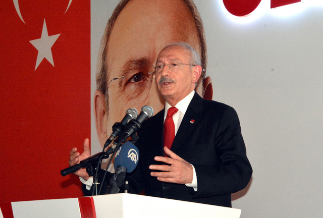 Kılıçdaroğlu Akhisar’da konuştu