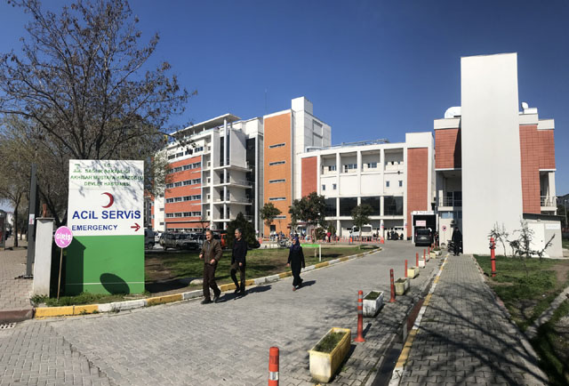 Akhisar Mustafa Kirazoğlu Devlet Hastanesi bayramda hangi gün açık?