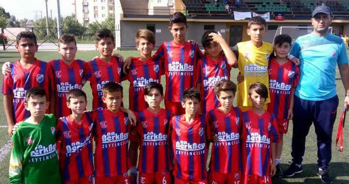 U12 Liginde Akhisar Yıldırımspor yarı finale yükseldi