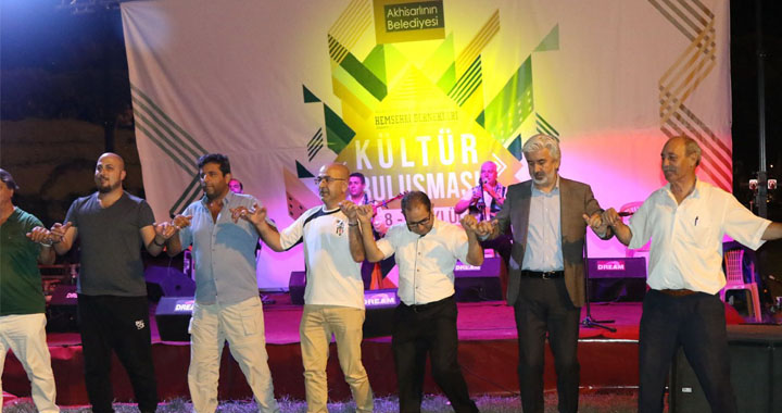 Akhisar Kültür Buluşması’nın ilk gecesinde Erzurumlular gecesi yaşandı