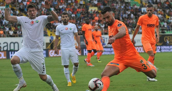 Akhisarspor'un deplasman fobisi devam ediyor