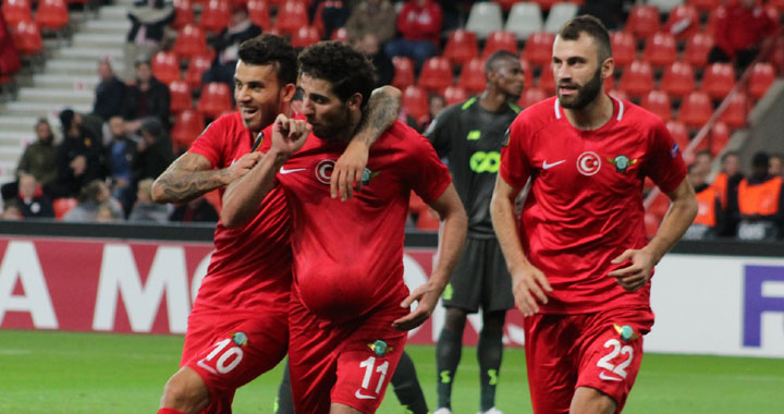 Akhisarspor, Avrupa’da ilk golü atarken henüz puanla tanışamadı