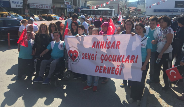 Sevgi Çocukları Ayvalık’ta