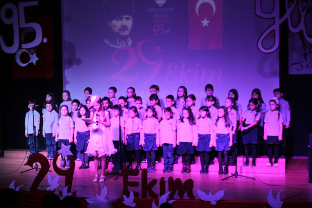 29 Ekim Cumhuriyet Bayramının 95. Yılı Bahçeşehir Koleji’nde coşkuyla kutlandı