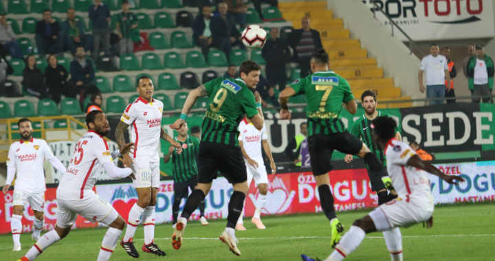 Akhisarspor evinde, Göztepe'yi 1-0 mağlup etti