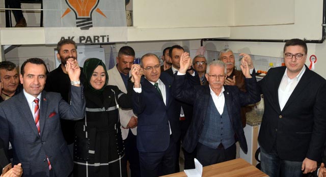AK Parti’de Ali Velestin, Belediye başkan aday adaylığını açıkladı