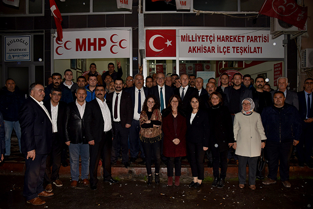 Başkan Ergün, MHP Akhisar teşkilatını ziyaret etti