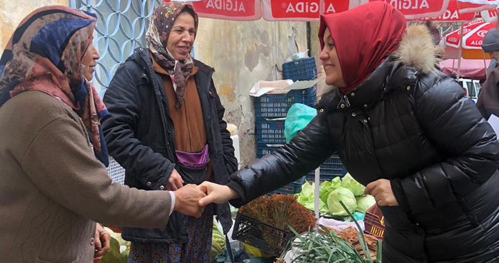 Şükran Füzün, köylü pazarında