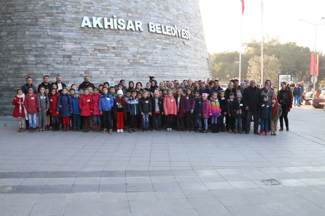 Tütenli ve Süleymanlı İlkokulu öğrenciler şehrini keşfederek fahri rehber oldu