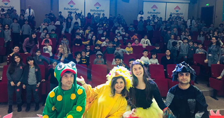 Bahçeşehir Koleji öğrencileri tiyatro etkinlikleri ile dönemin yorgunluğunu attı!
