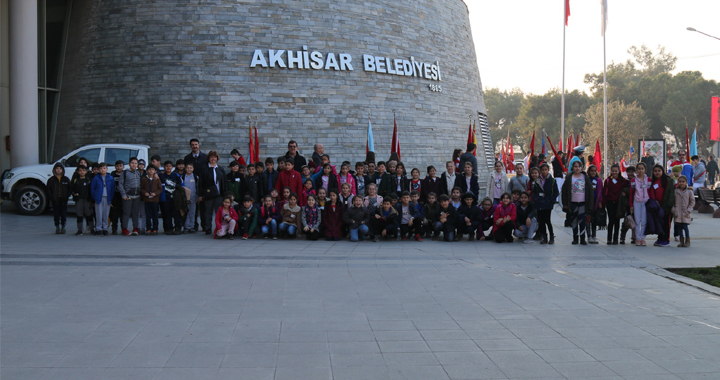 Akhisarlı öğrenciler şehrini tanıdı