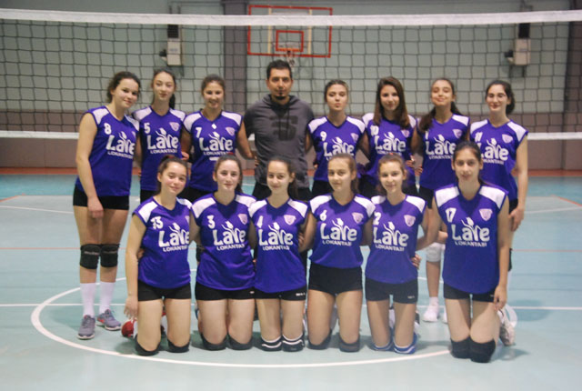 Akhisargücü yıldız kız voleybol takımı Saruhanlı’yı 3-1 mağlup etti