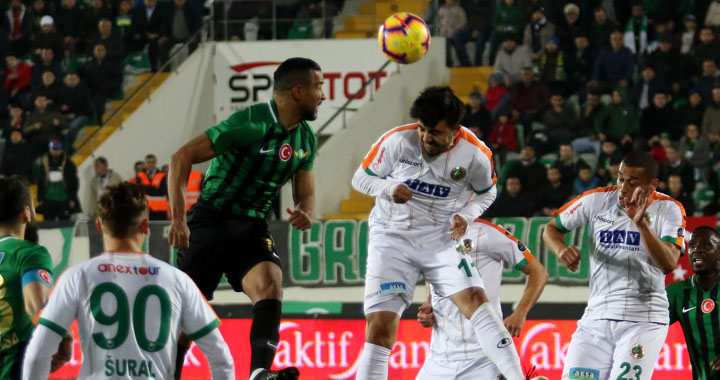 Akhisarspor’dan muhteşem geri dönüş! 3-1