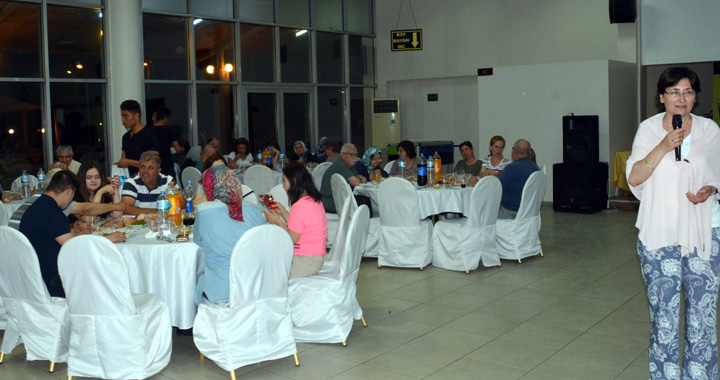 Down Sendromlu özel çocuklar iftarda buluştu