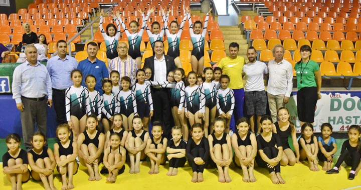 Akhisar’da ilk kez Cimnastik şenliği düzenlendi