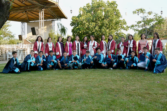 Şehit Mehmet Dönmez Ortaokulu mezuniyet coşkusu