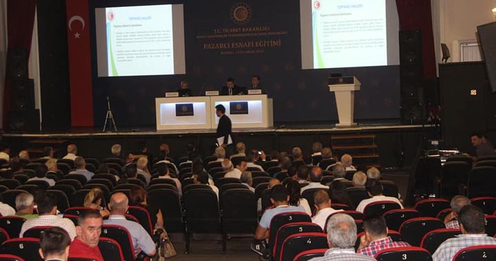 Akhisar'da Pazarcı Esnafı eğitim semineri düzenlendi