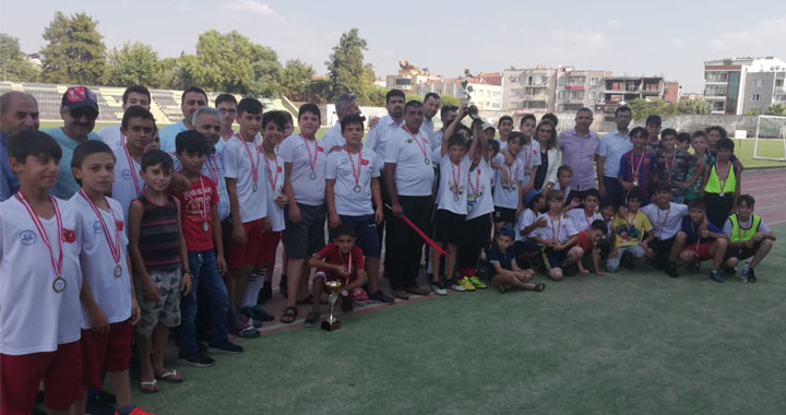 15 Temmuz Kur’an kursları arası futbol turnuvası şampiyonu Şeyh İsa Cami oldu