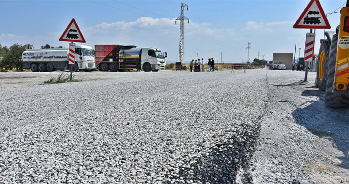 Akhisar Belediyesinden yol yapımında büyük atak