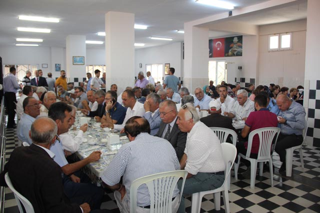 Alevi Kültür ve Cemevi Akhisar şubesi aşure etkinliği düzenledi