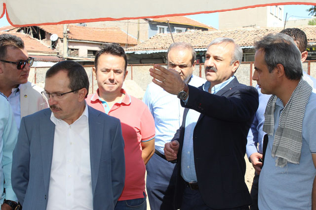 Milletvekili Aydemir, ATSO Merkez Çarşıyı Canlandırma Projesini yerinde inceledi