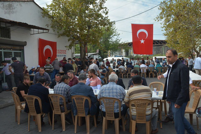 Sanayi esnafından pilav hayrı