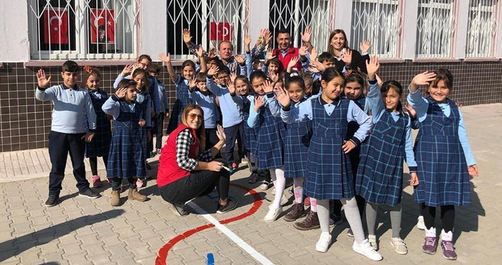 Mehmet Akif Ersoy İlkokulu artık rengarenk
