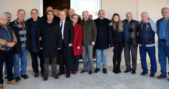 Akhisarspor başkanı Karabulut, Akhisar TÜRFAD'ı ziyaret etti